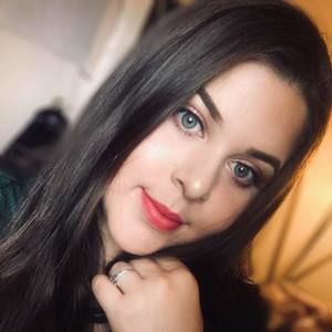 Meet your Posher, Dafne